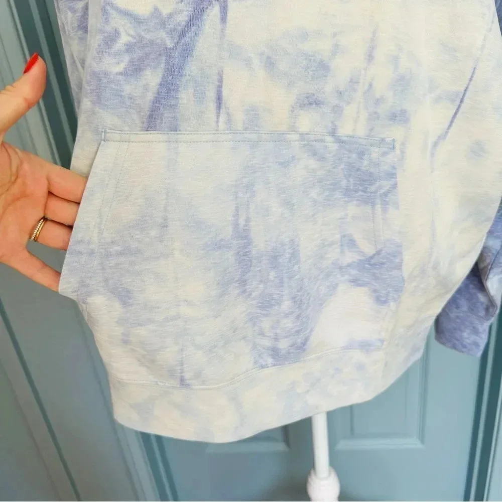 Nike Women’s Icon Clash Dri Fit Blue Tie Dye Hoodie - Picture 5 of 11